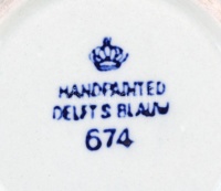 Delftsblau kék-fehér mini váza és bonbonier tetővel, kézzel festett, hibátlan, jelzett, m: 7 és 8 cm, d: 6,5 és 10 cm