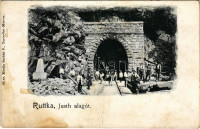 1900 Ruttka, Vrútky; Vágvölgyi vasútvonal, Justh-alagút építés közben munkásokkal. Kiadja Sochán P. 85. / railway tunnel during construction with workers, railway line in the Váh Valley (Povazie) (fa)
