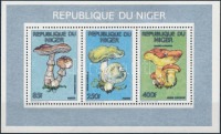 1991 Gombák kisív Mi 1108, 1111-1112