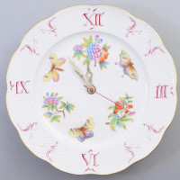 Herendi Viktória mintás porcelán falióra. Kézzel festett, jelzett, hibátlan. Az óra rész nincs kipróbálva. d: 28 cm